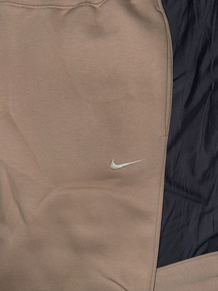 Dresy nike o kroju oversize