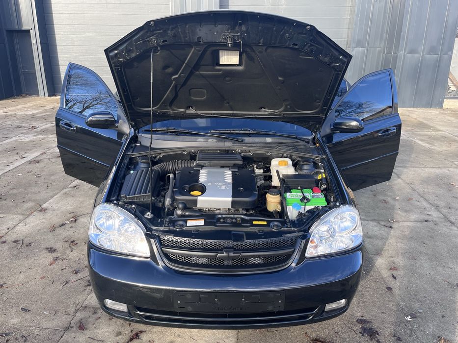 Продам Chevrolet Lacetti 1.8 АКПП