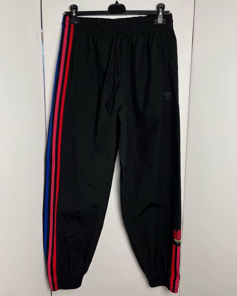 Спортивні штани adidas чорні спортивки кольоровими лампасами джоггери