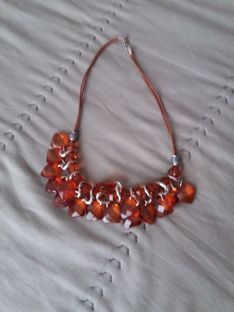 Colares novos - Marcas Conhecidas - 2€ cada