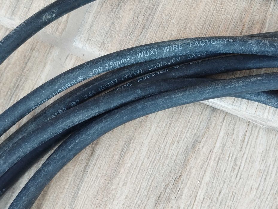 Шнур силовий H05RN-F 3x0.75mm2 чорний, довжина - 6 м.