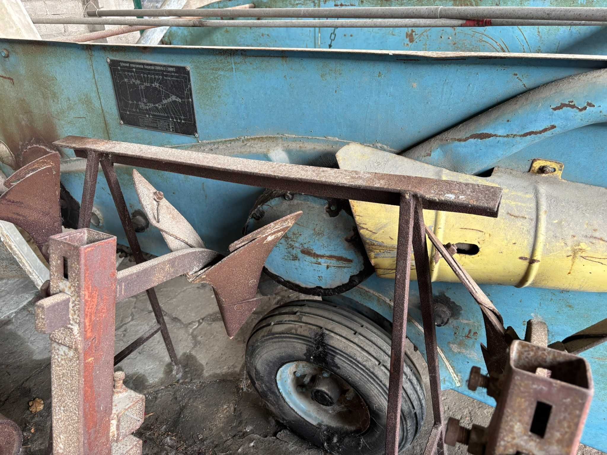 kopaczka elewatorowa 2 rzędowa do ziemniaków Agromet Z-609