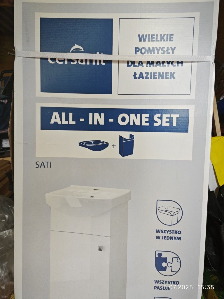 Nowa umywalka z szafką Cersanit