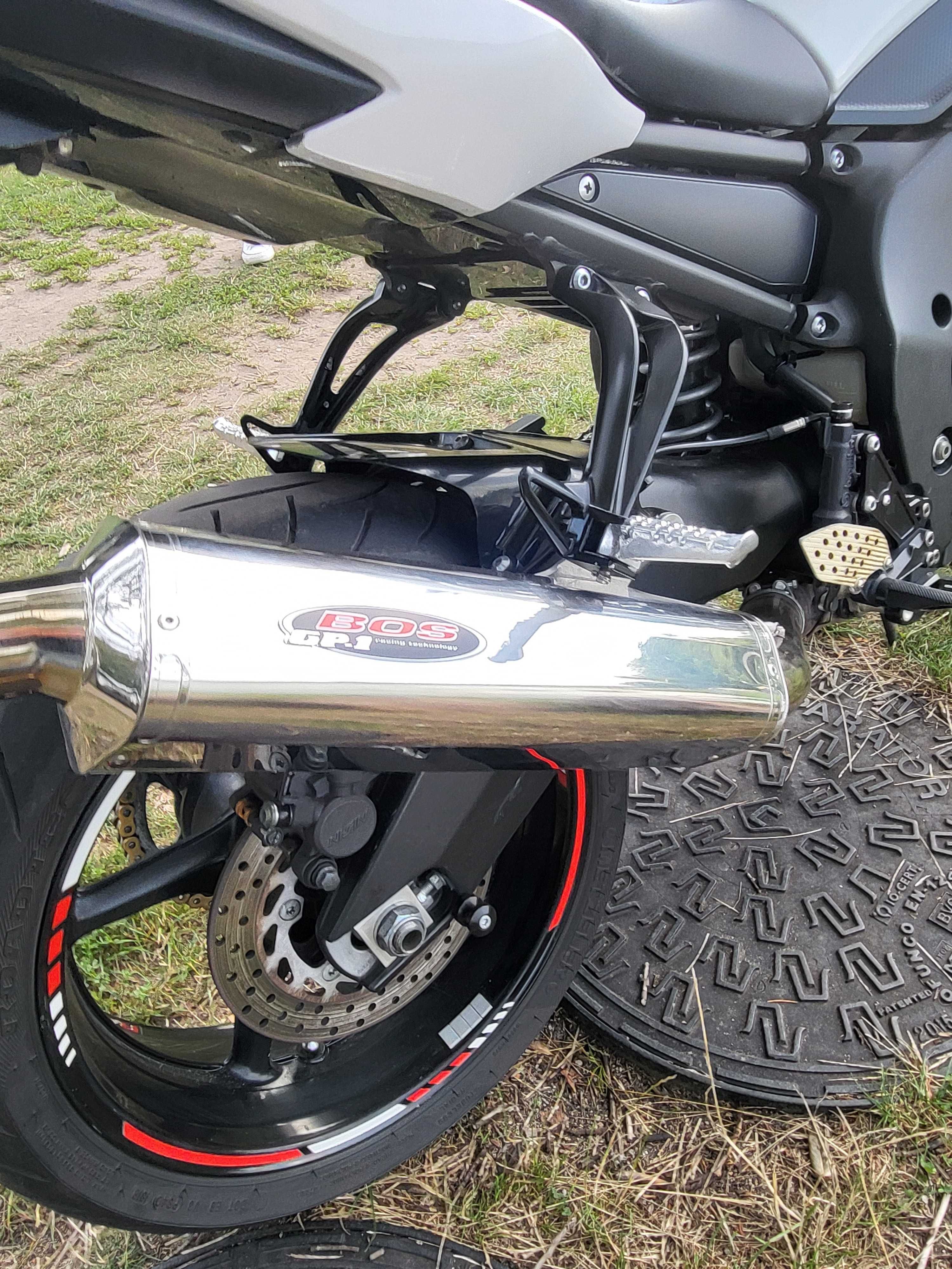 Yamaha Fz1 N od motocyklisty