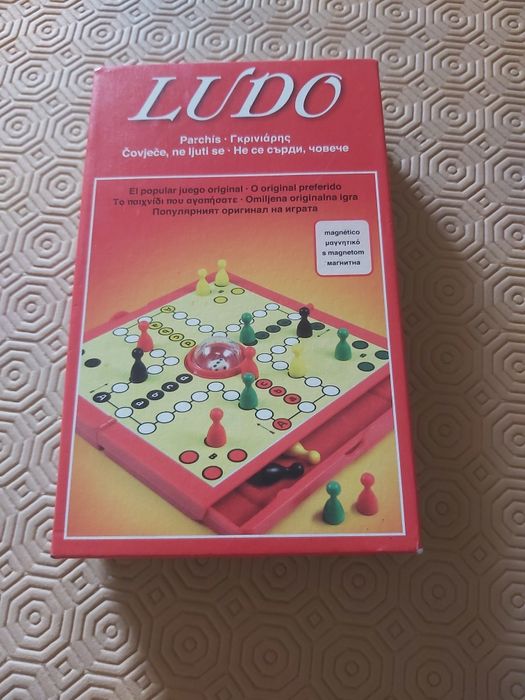 Ludo Magnético jogo tabuleiro
