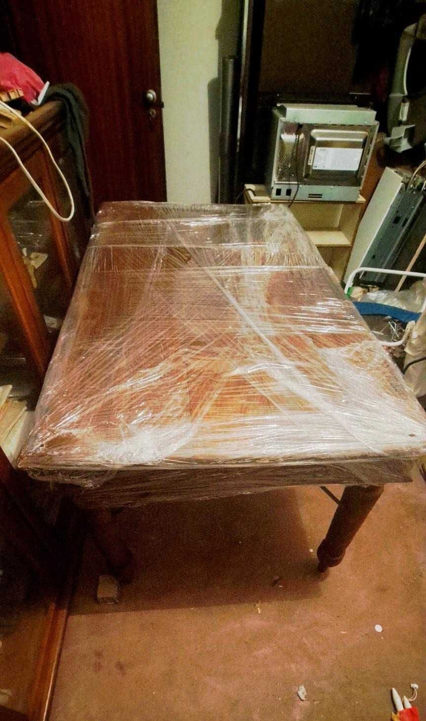 Mesa Antiga de Madeira Maciça