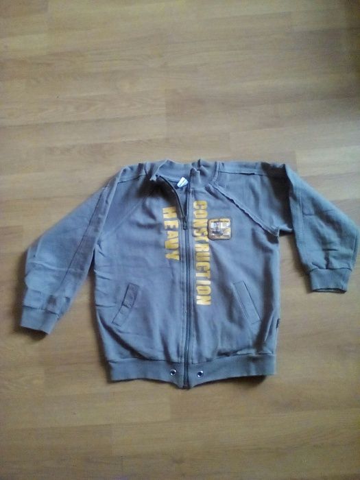 Sprzedam bluzę dla chłopca