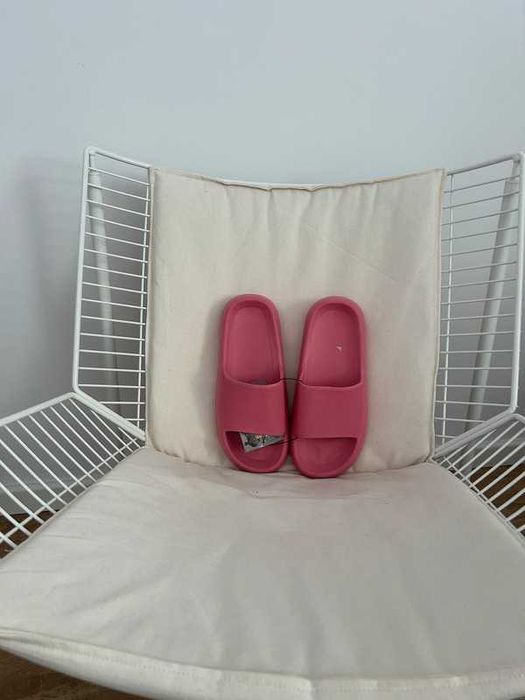 NOWE klapki basenowe Fluffy 40 różowe