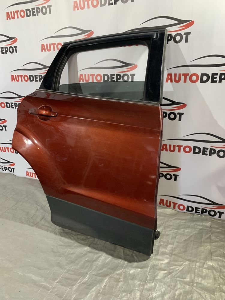 Дверка двери дверь Ford Escape MK 3