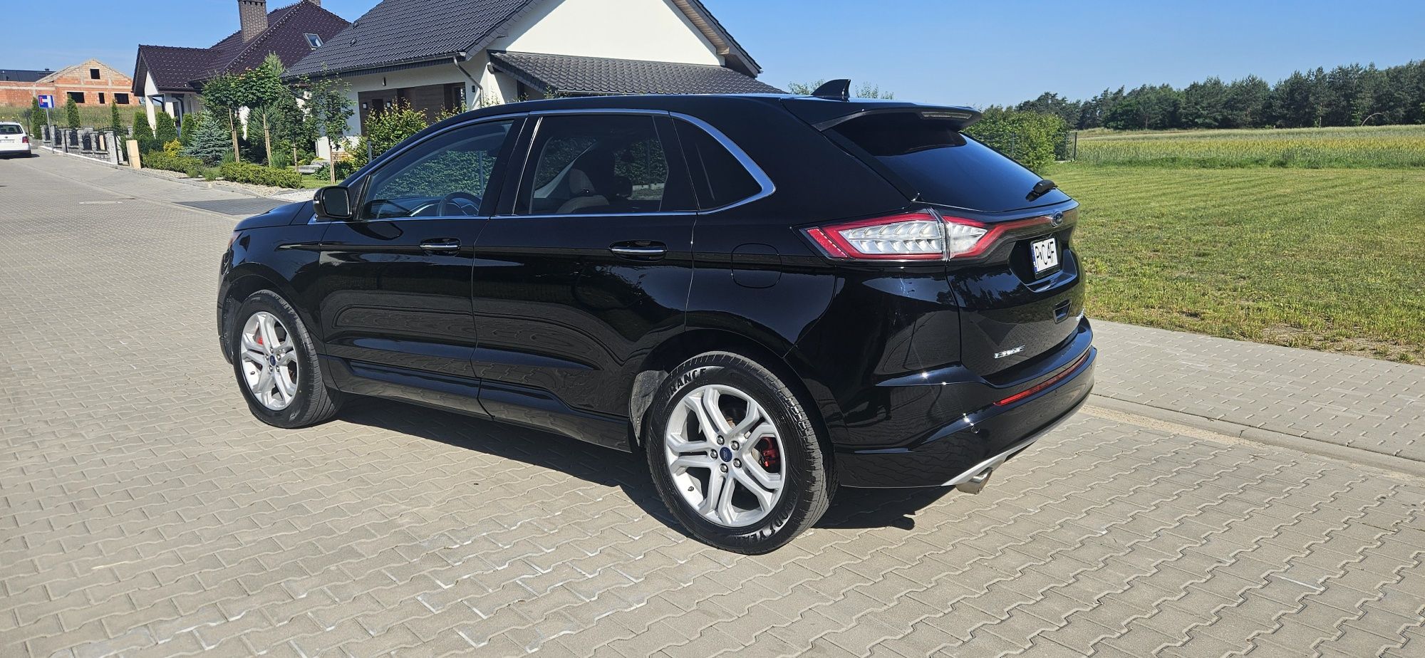 Ford Edge Titanium