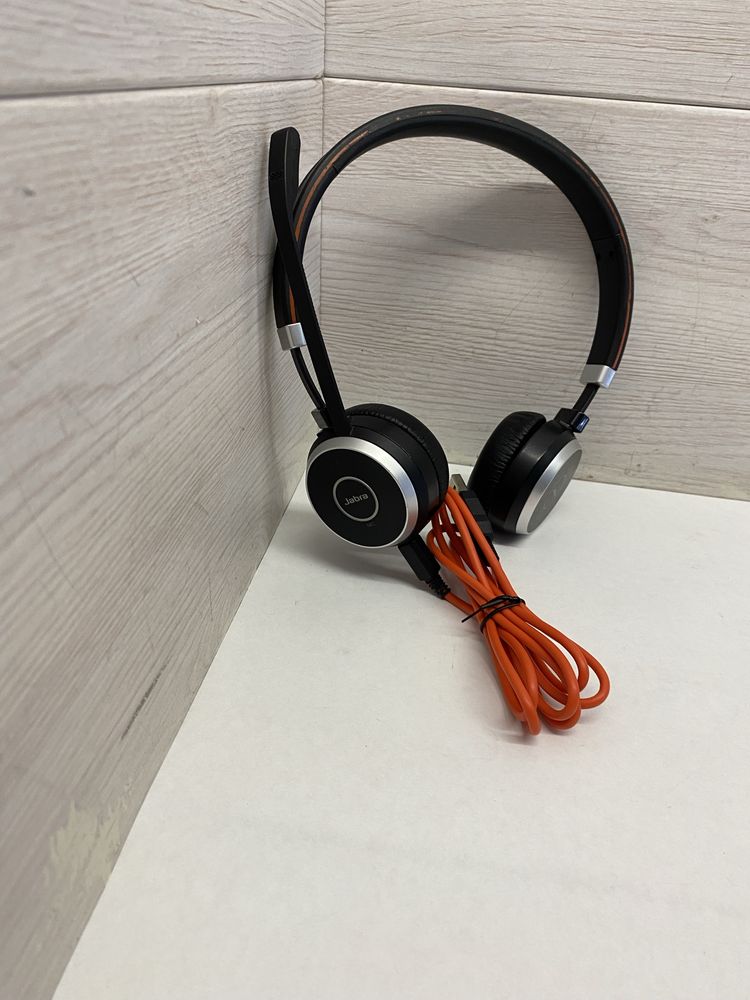 Навушники Jabra HSC018W — бездротові, вживані, протестовані