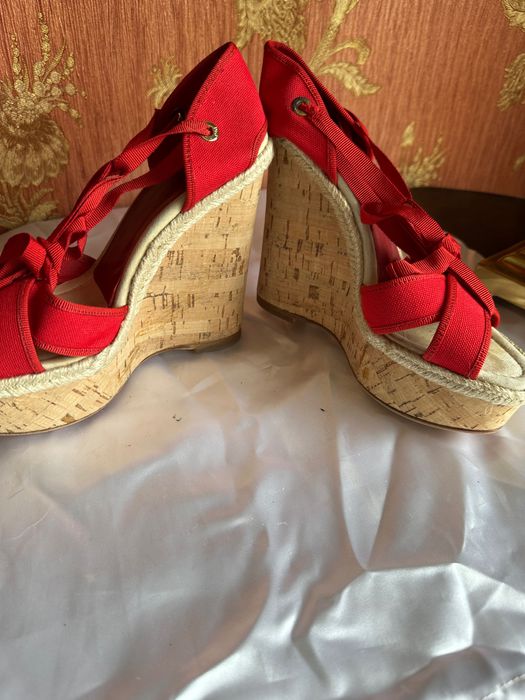 D&G,італійські оригінальні, тканина пару раз носила,з профілактикою