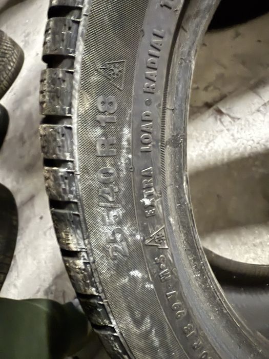 255/40/18 Continental одна шина