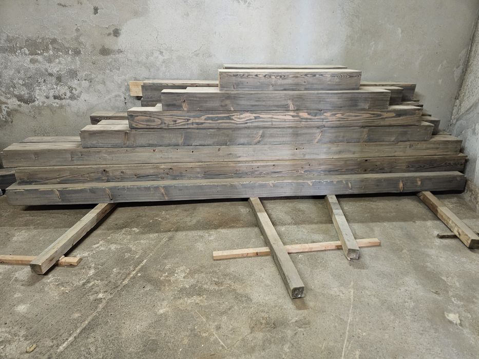 Belki rustykalne drewniane