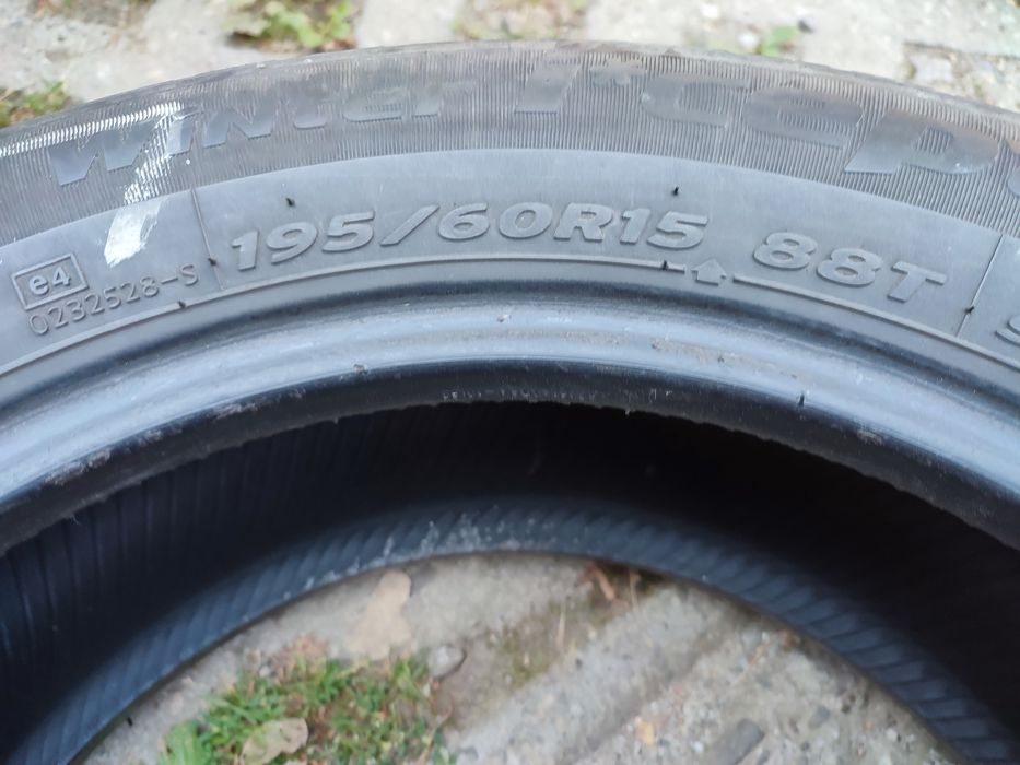 4 opony zimowe 195/60/R15 Hankook