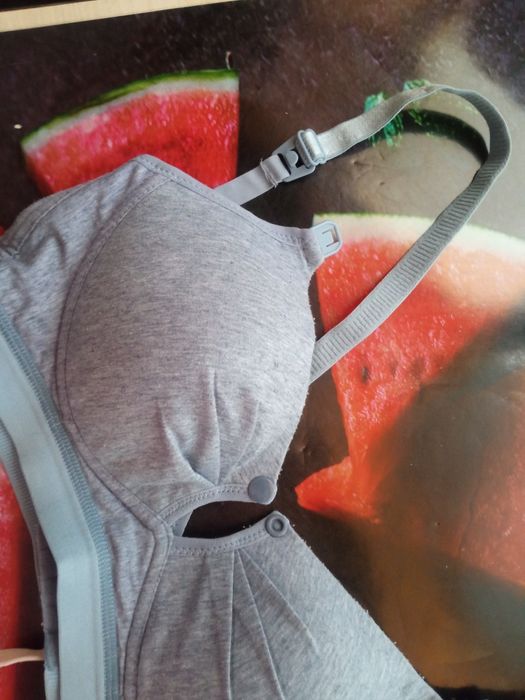 2 Бюзгалтера для кормления