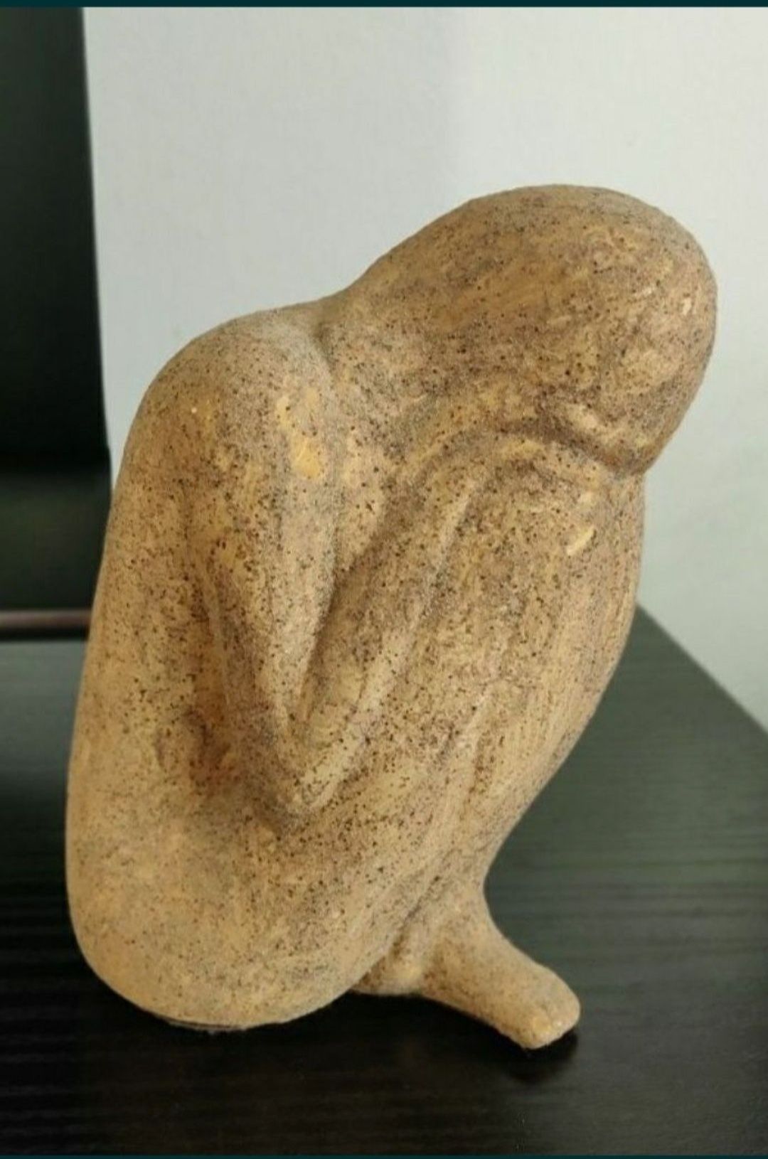 Estatueta Mulher Desespero