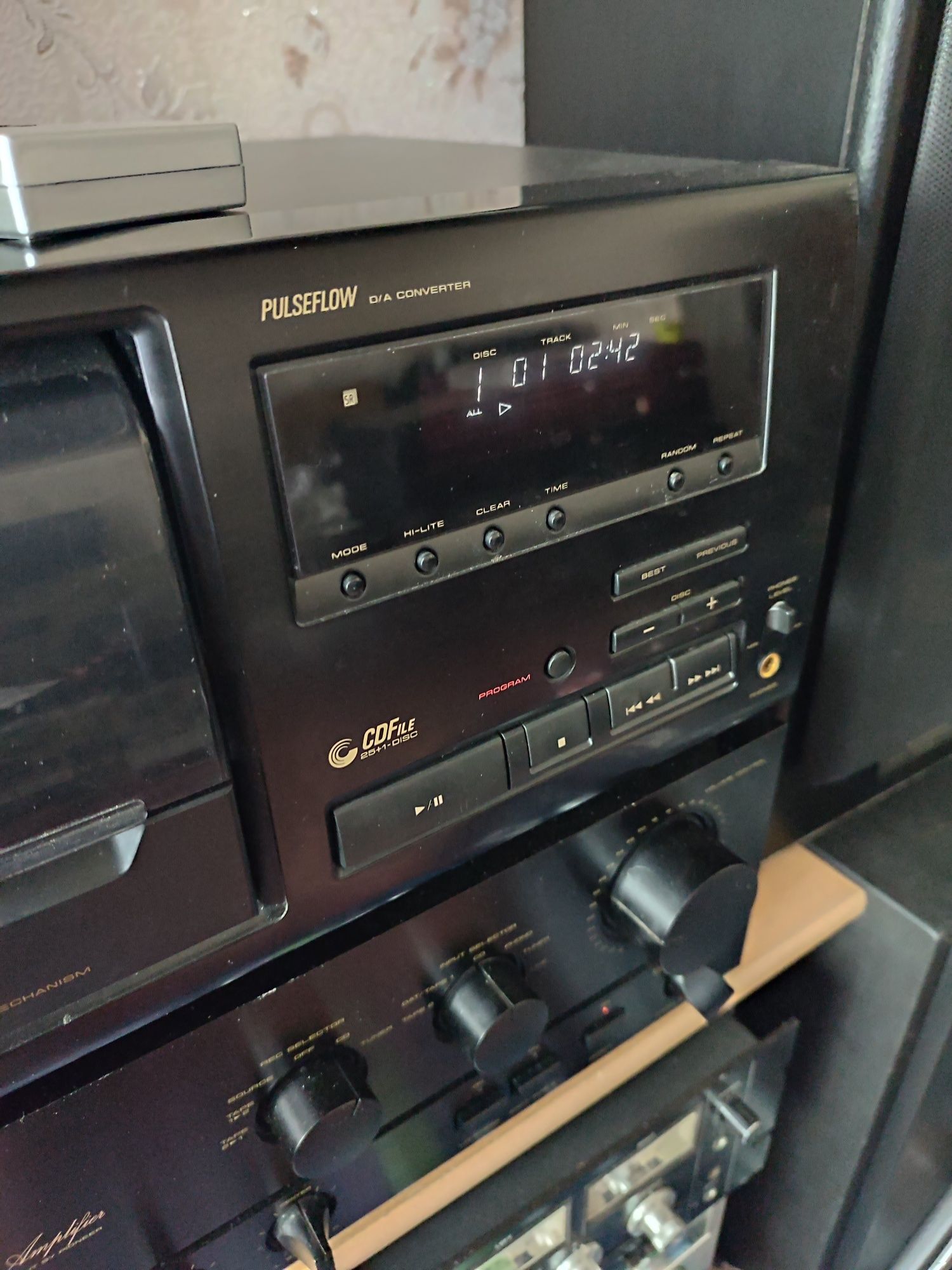 Cd-плеер pioneer РD-F705.