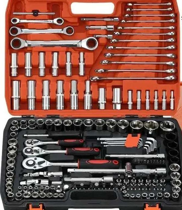 Набори ключів інструментів Наборы авто инструментов головок от 420грн.