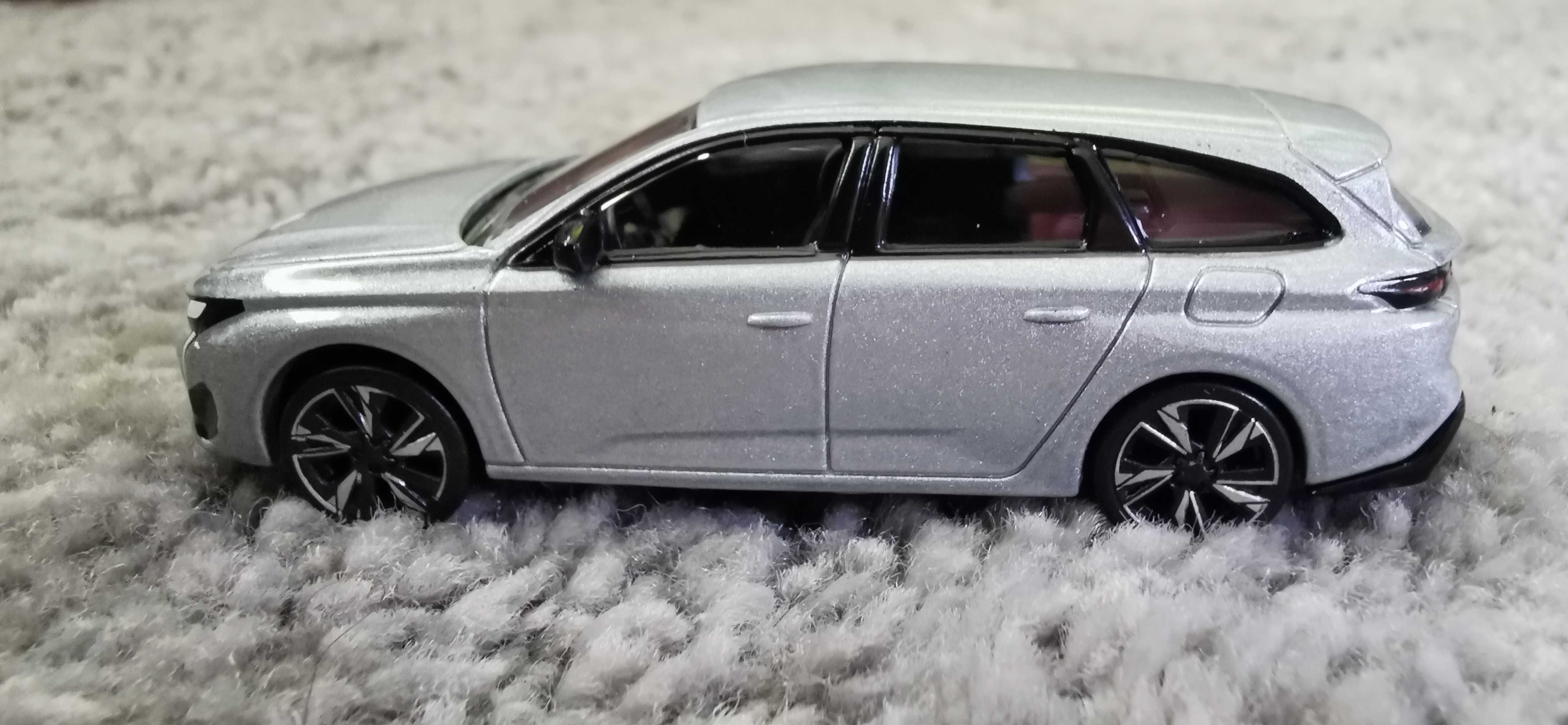 Peugeot 308 SW nowy, model 3inch, 1:64 Norev