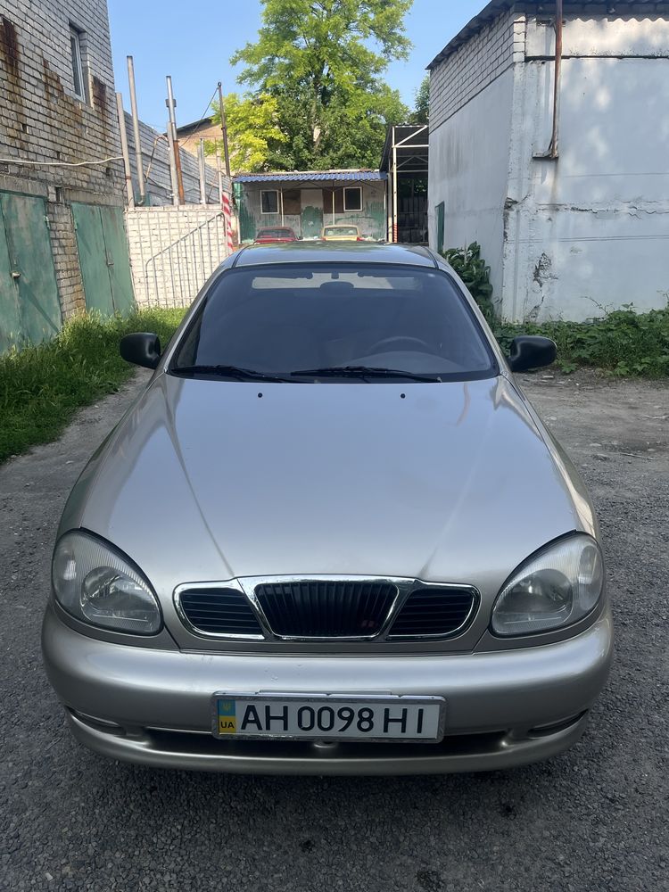 Автомобіль легковий