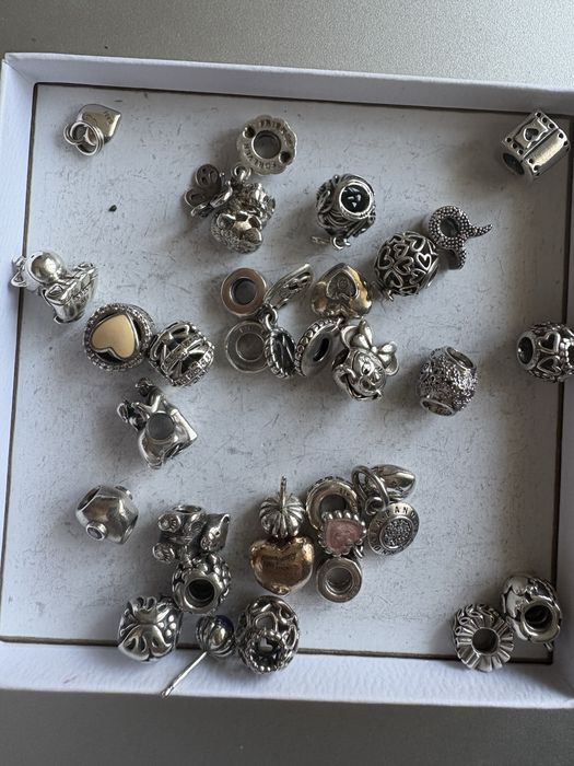 Pandora cena od 50 sztuka