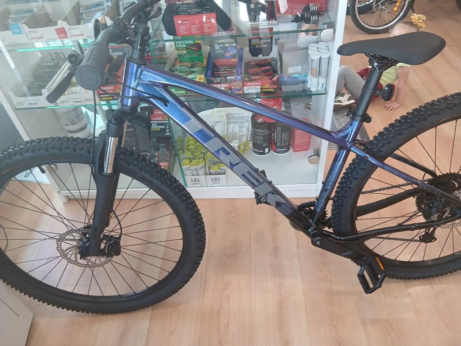Vendo bicicleta nova
