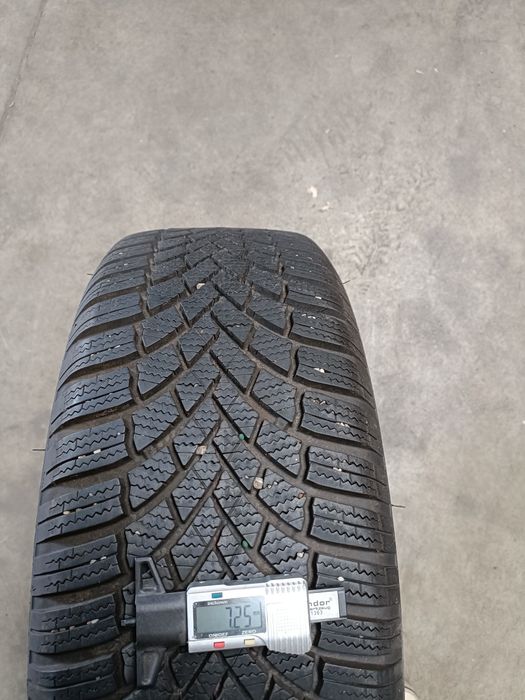 Opona zimowa Bridgestone Blizzak LM005 205/55R17 95V