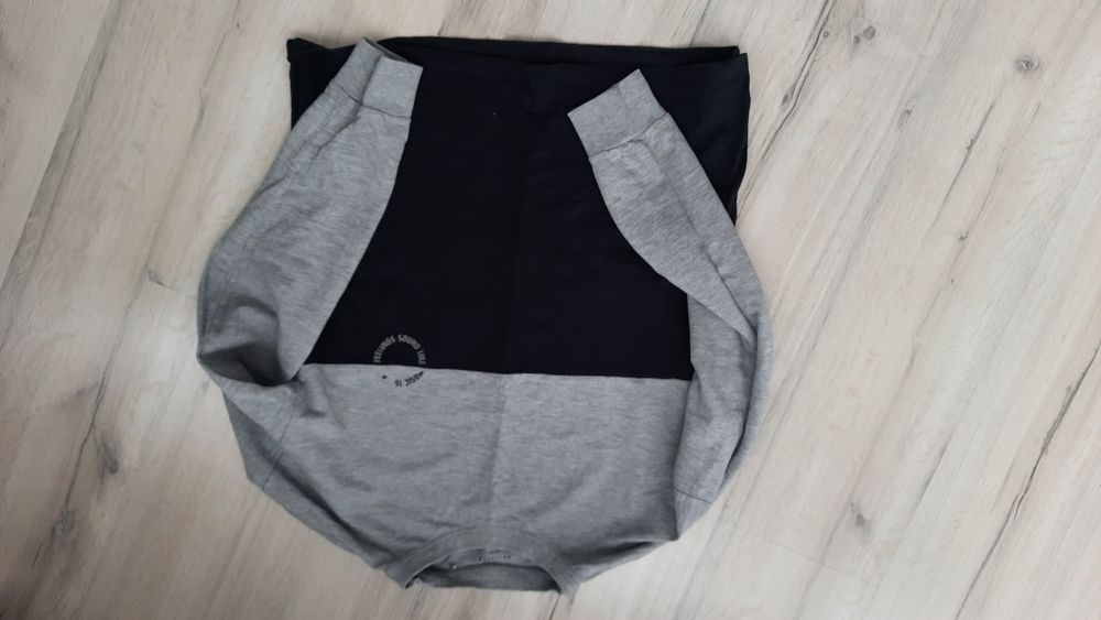 Sprzedam bluzę chłopięcą 152