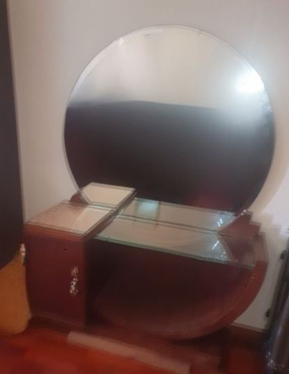 Móvel Artdeco , impecável