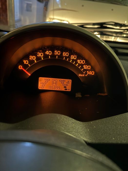 Smart 800 cdi com 187 mil km