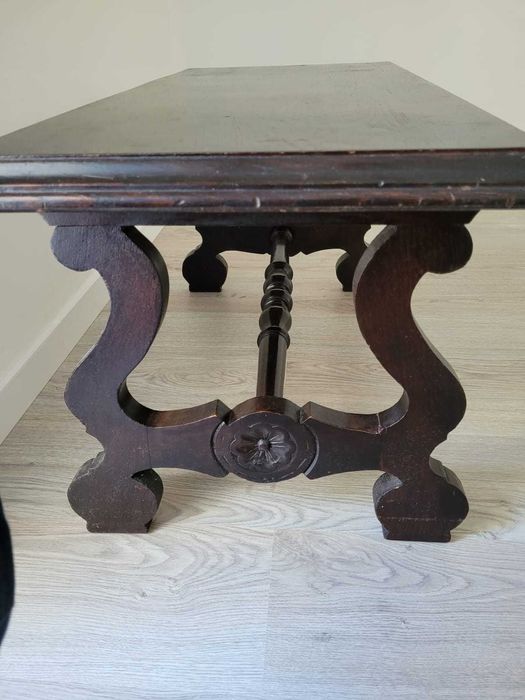 Mesa de centro em madeira