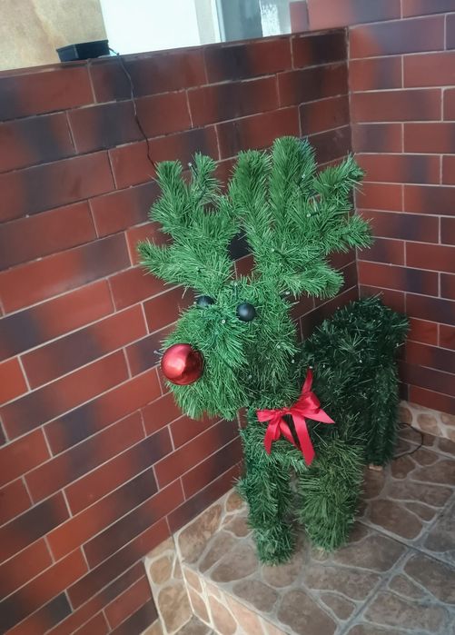 Renifer świąteczny