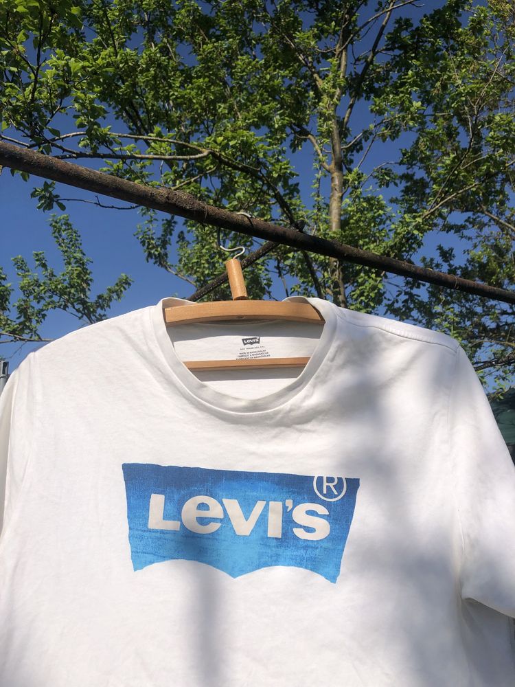 футболка Levis