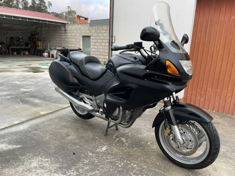 Honda NT 650 Deauville