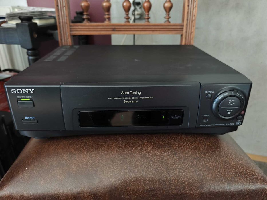 Magnetowid odtwarzacz VHS Video SONY SLV-E210 sprawny