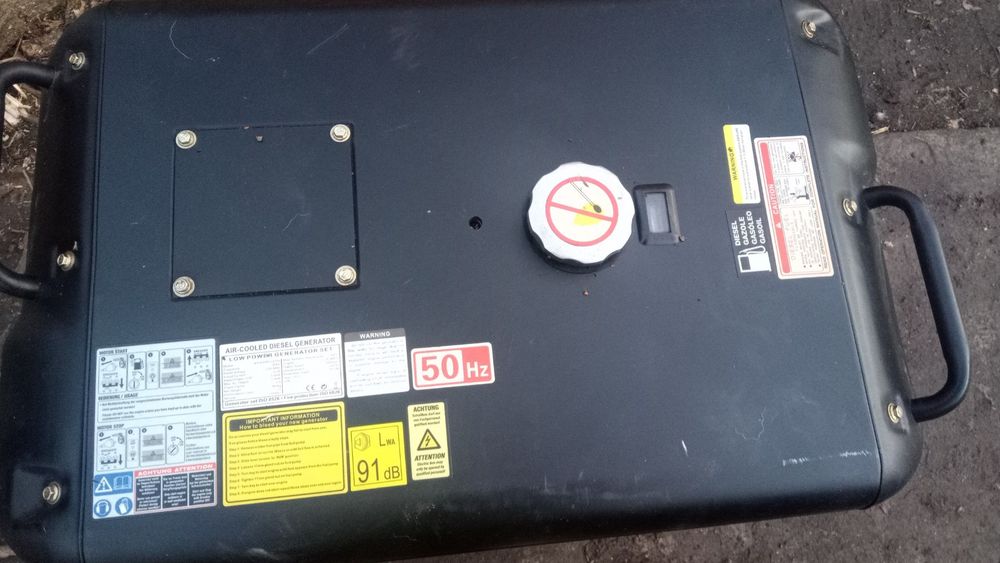 Продам генератор дизельний