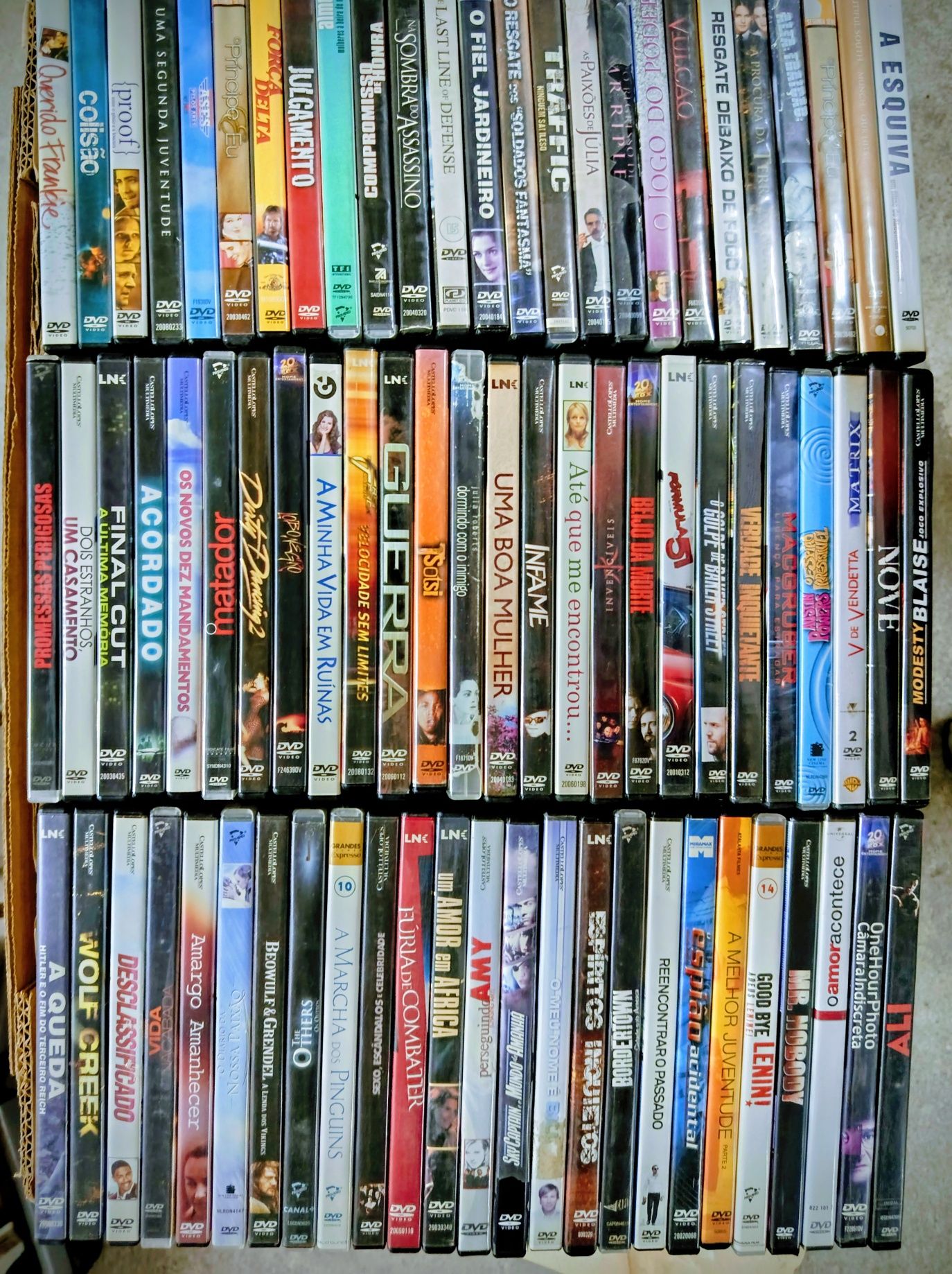 Lote de ouro de Centenas de DVD's