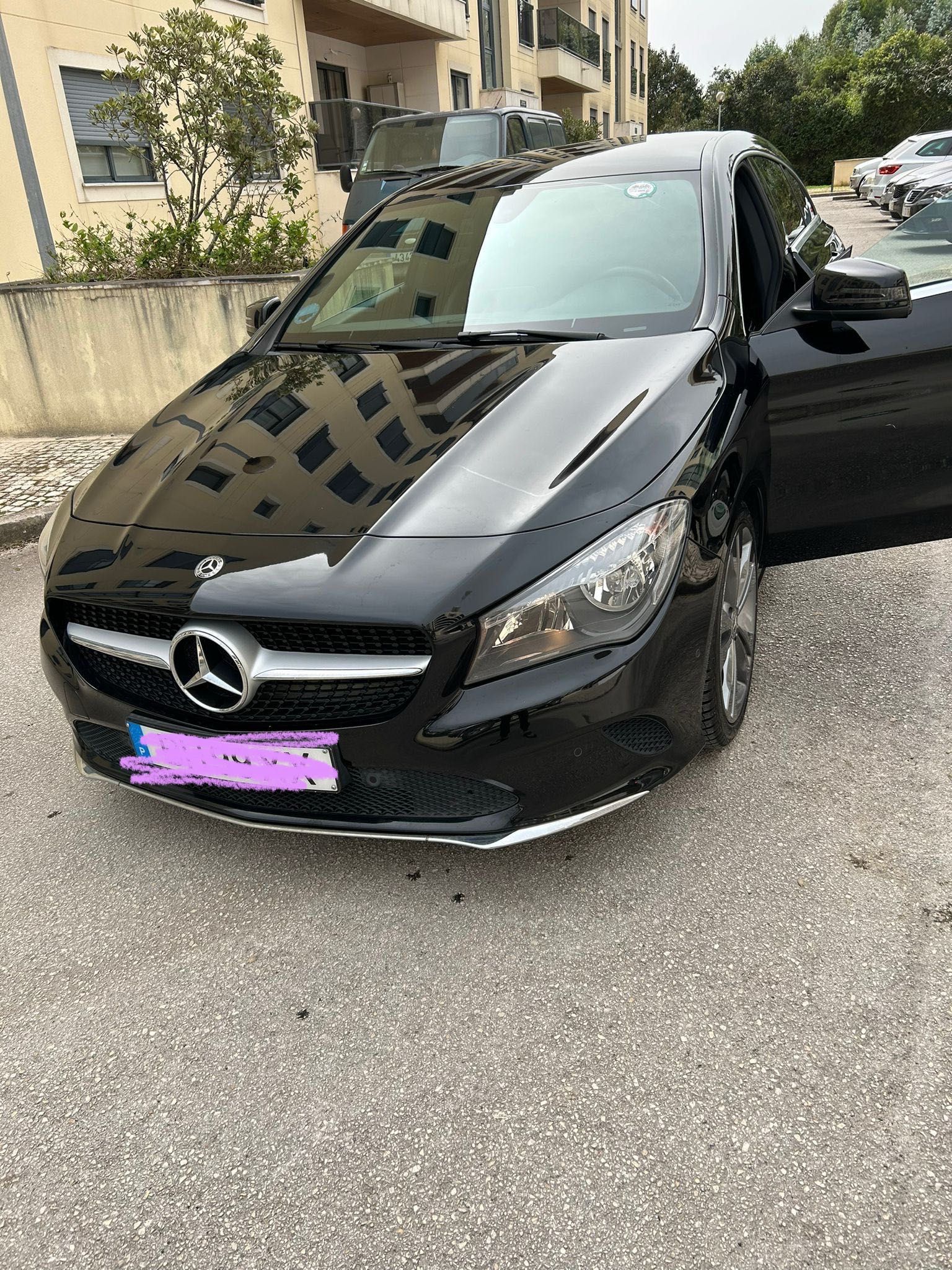 Mercedes Benz CLA180 shooting brake