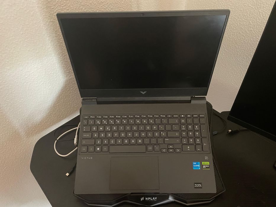 Portátil Victus Gaming i5 + RTX 3050