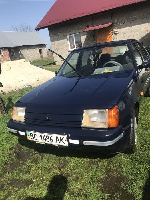 Продам Славуту Сам в ЗСУ. Приїхав в отпуск і продаю