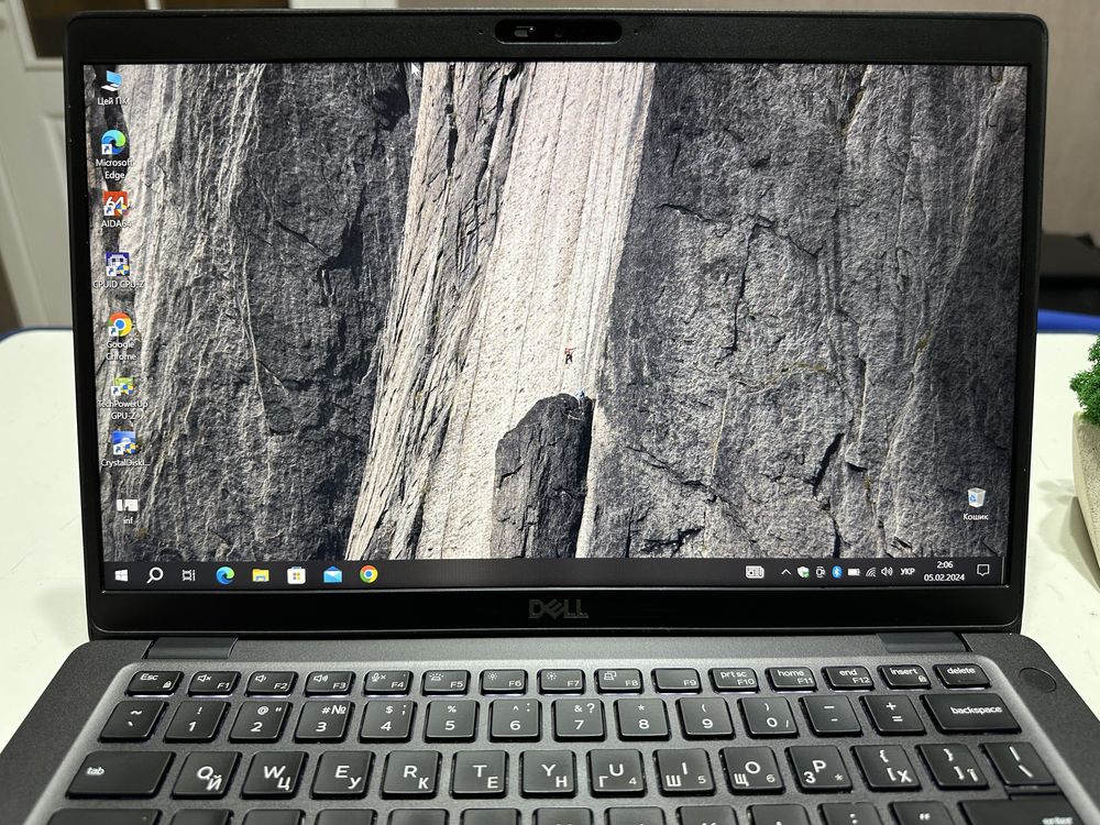 Dell Latitude 5400 14"FHD IPS| i7-8665U 8Core| 8GbDDR4 |SSD 256Gb