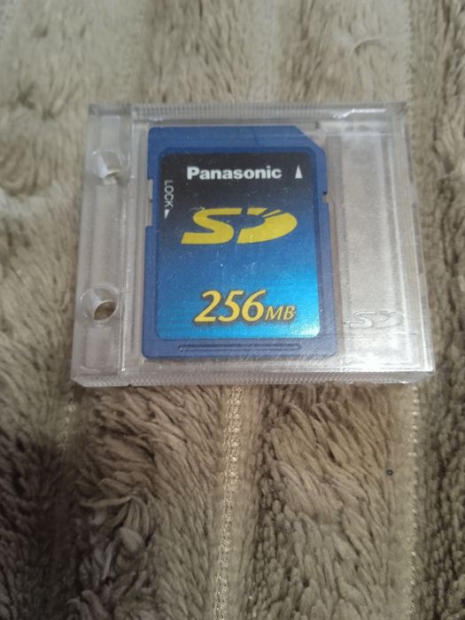 Карта памяти,SD карта для фотоаппарата panasonic  256мв
