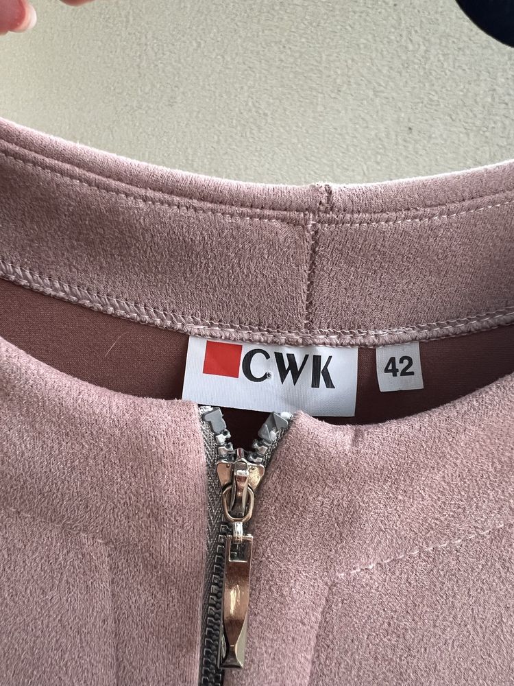 Zamszowa ramoneska w kolorze brudnego różu 42 XL
