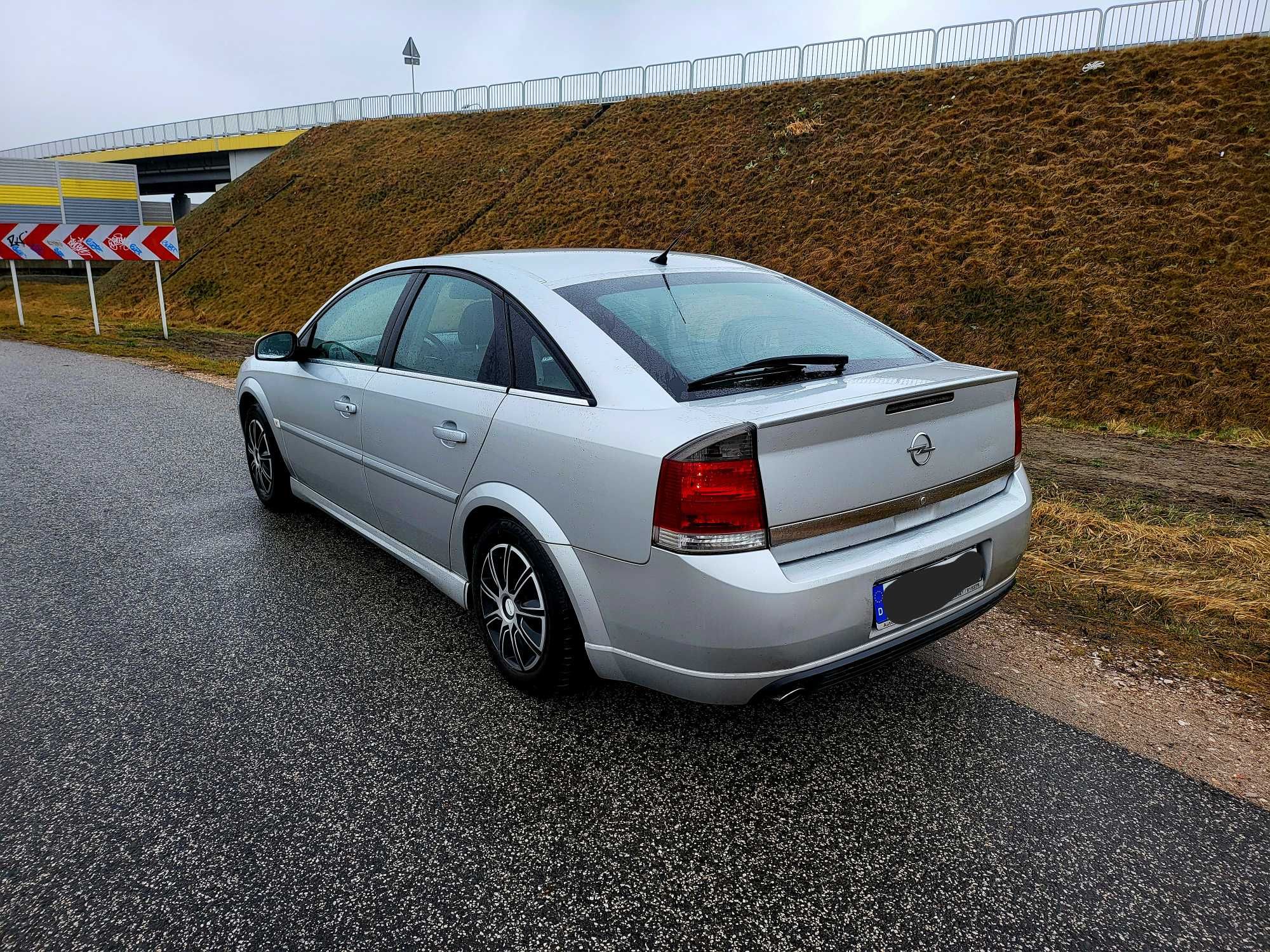 OPEL VECTRA C GTS 1.8 B klima skóra navi SUPER STAN