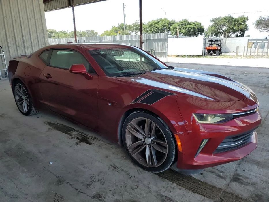 Chevrolet Camaro Autko z 2017 roku w wersji LT 2.0L 275KM, w transporcie do Polski