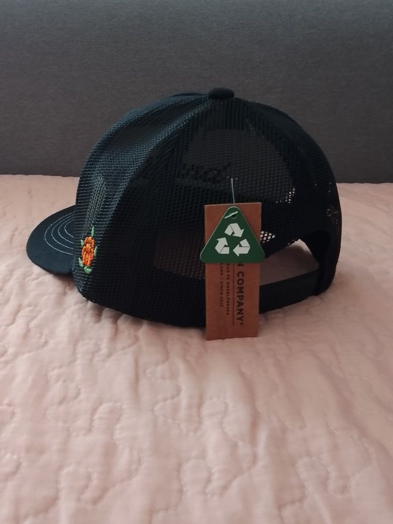 Kids Storfiskarn Cap Black Trucker, SQRTN