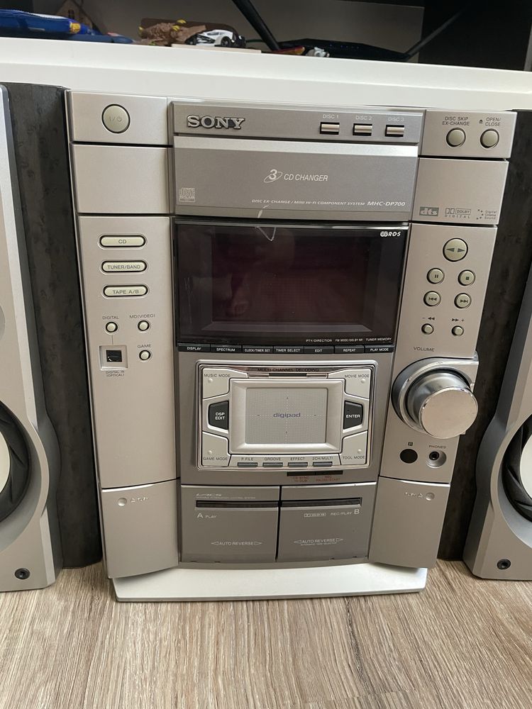 Продам музыкальный центр Sony mhc-dp700