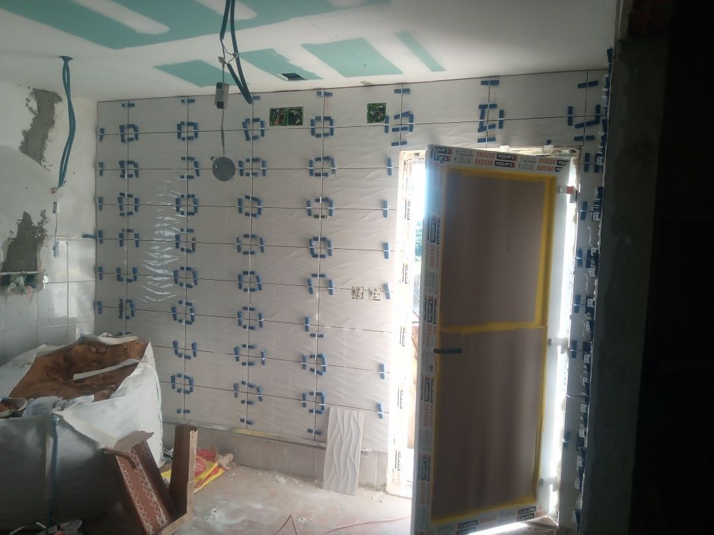 Pintor e Aplicador de capoto , Cerâmica em Geral , Betonilha ,Pladur