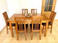 Mesa de jantar extensível e 6 cadeiras